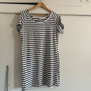 Alaster Queen Black & White Striped Dress Size L NWT